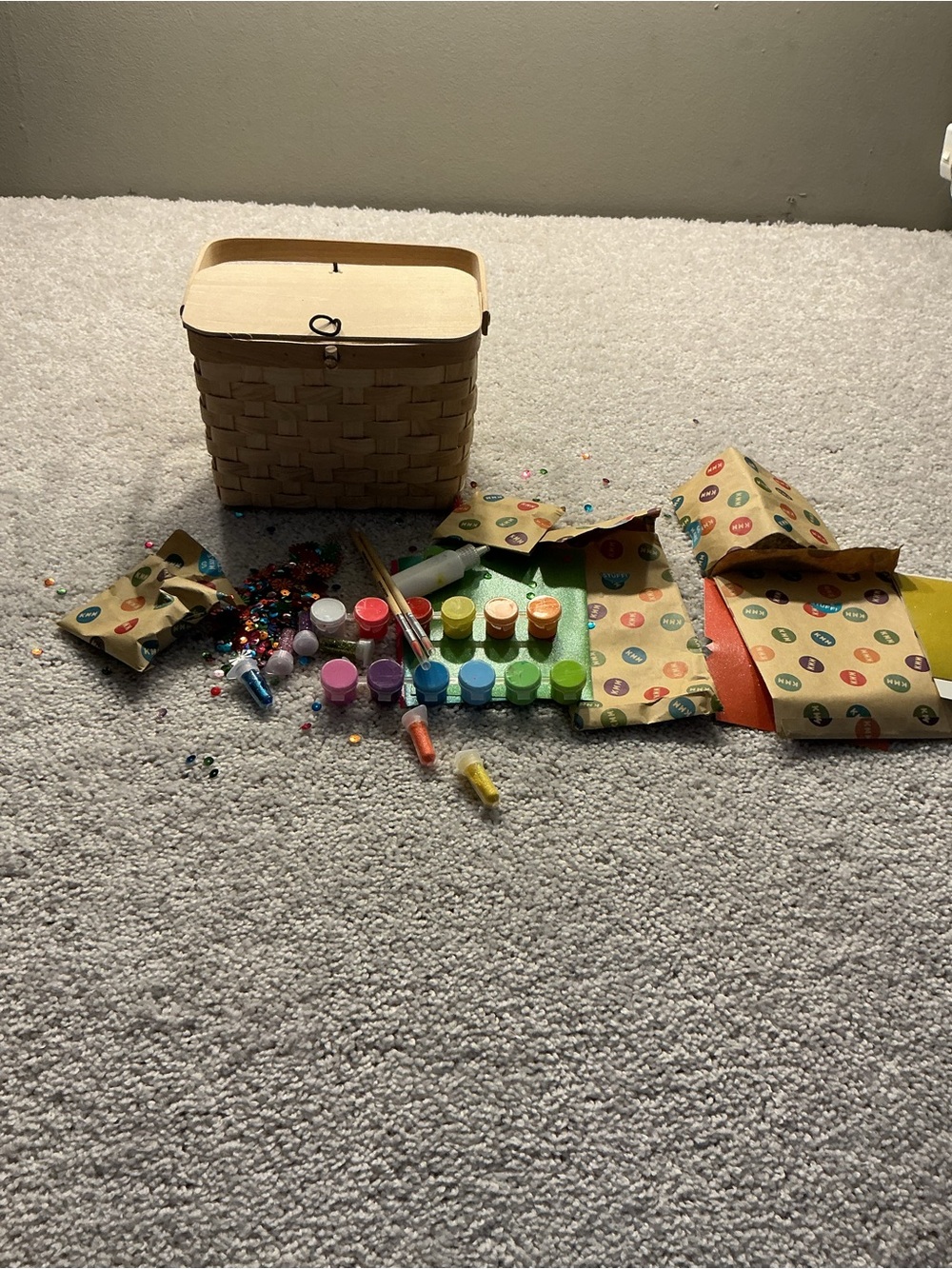 Source Unknown Multicolor Kids Craft Paint & Glitter Basket Set